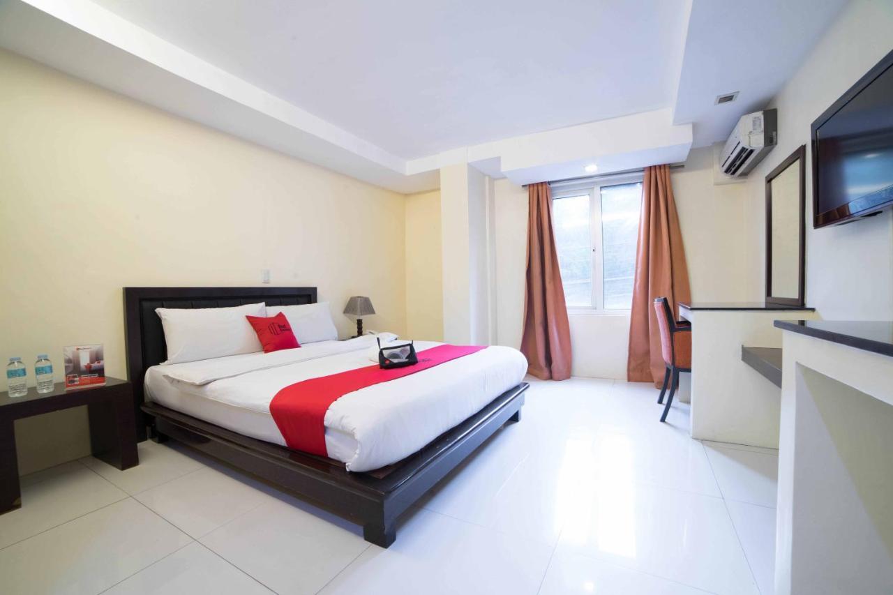 Reddoorz Near Quezon City Circle Exterior photo