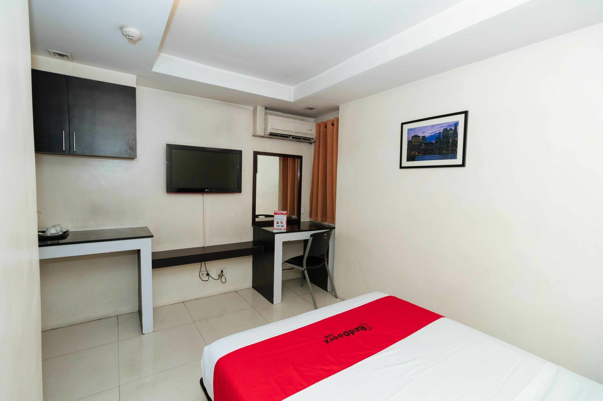 Reddoorz Near Quezon City Circle Exterior photo