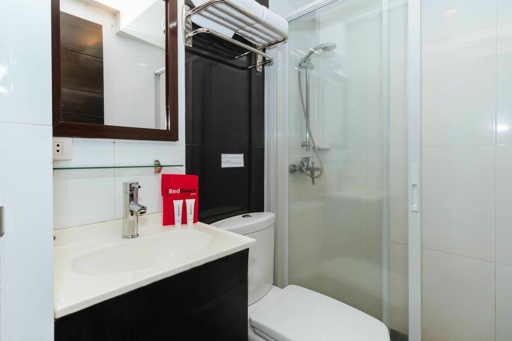 Reddoorz Near Quezon City Circle Exterior photo