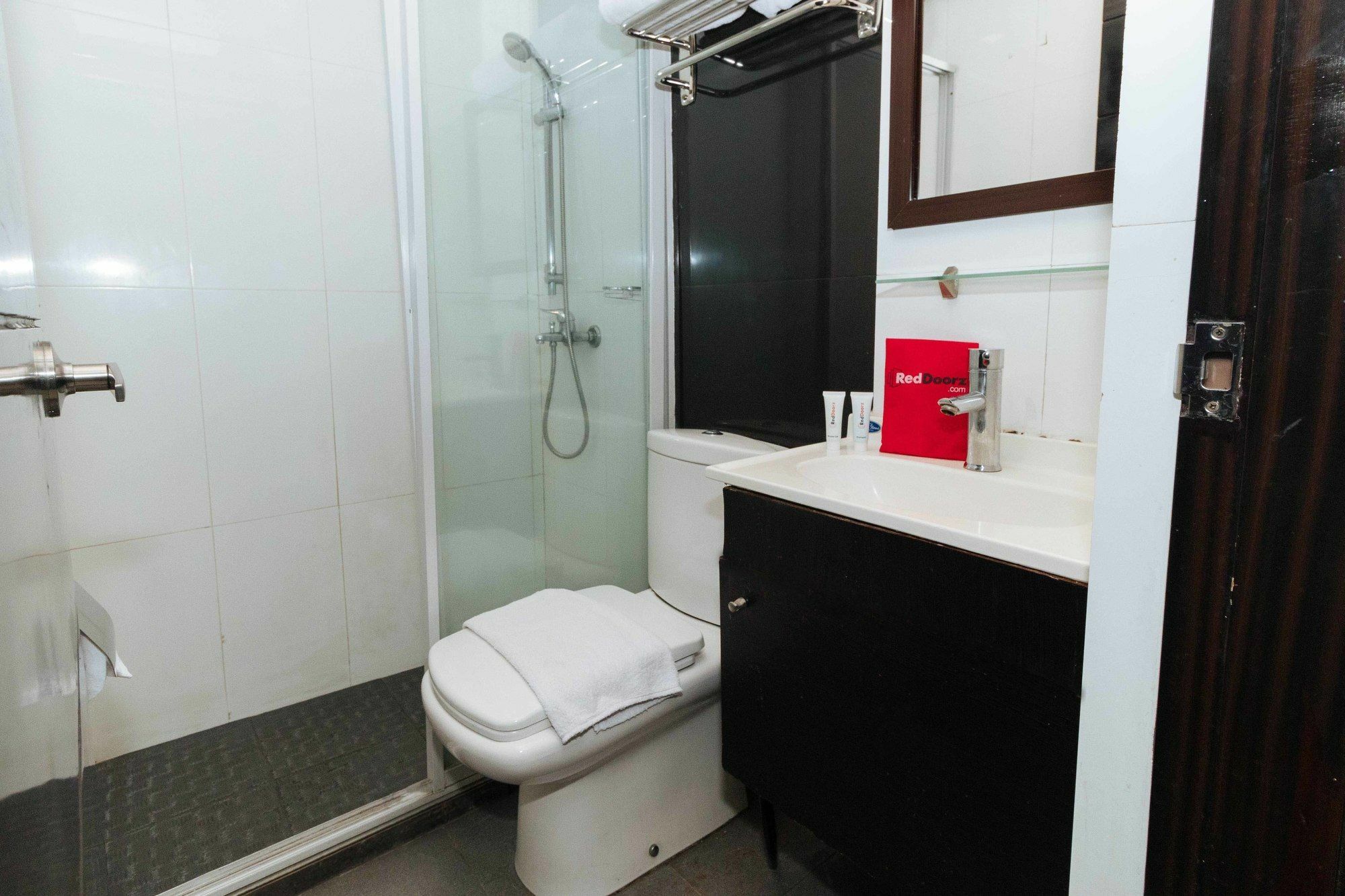 Reddoorz Near Quezon City Circle Exterior photo